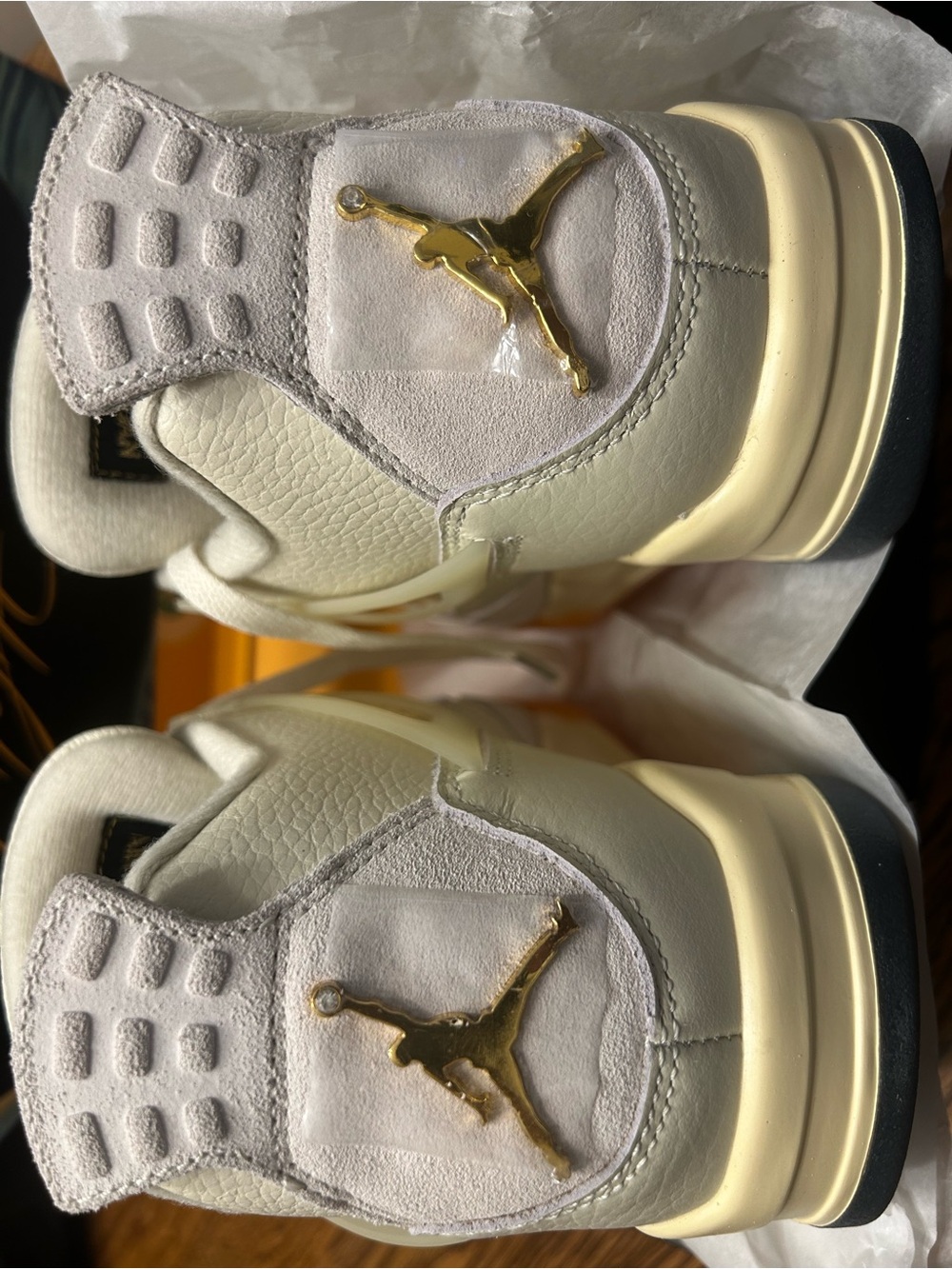 Air Jordan 4 retro Women’s Birds of paradise - Cream with Coral Details - Picture 9 of 12